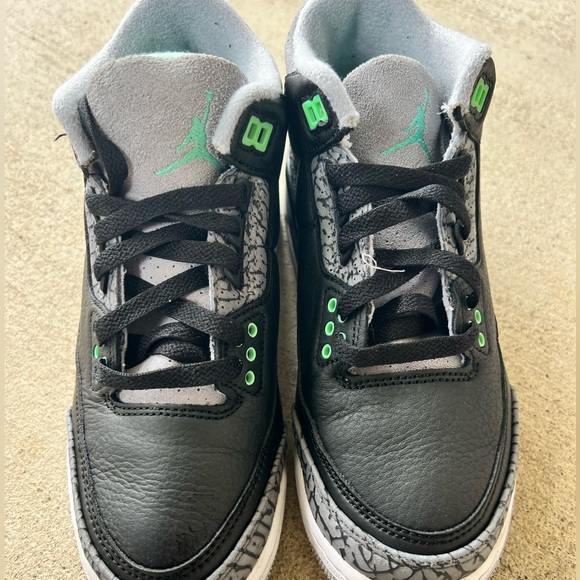 Air Jordan 3 Retro "Green Glow" size 5.5 - Picture 1 of 5